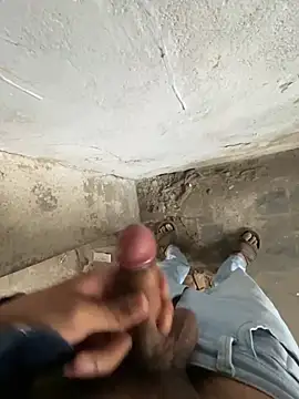 Snapshot of hypersexdriveboi chatting on March 16, 7:04 am hypersexdriveboi online show from March 16, 7:04 am