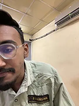 Snapshot of hypersexdriveboi chatting on March 19, 6:03 am hypersexdriveboi online show from March 19, 6:03 am