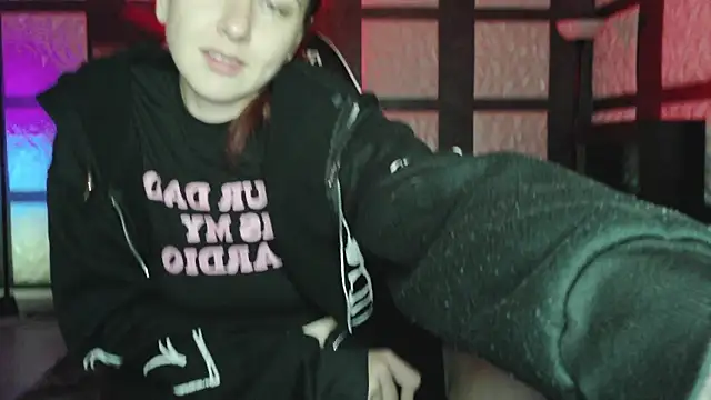 SweetSeraphine online show from October 4, 5:00 pm