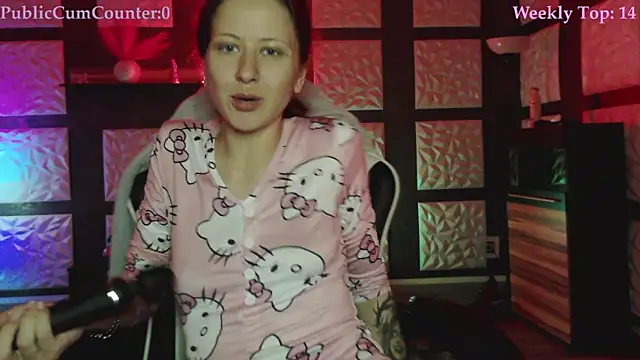 SweetSeraphine online show from December 3, 7:05 am