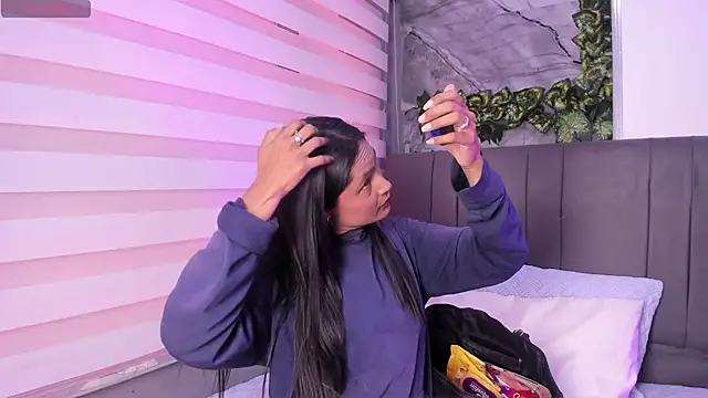 Snapshot of Fernanda_liie_ chatting on November 20, 12:38 pm Fernanda liie online show from November 20, 12:38 pm