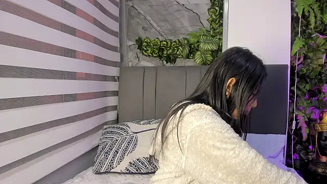 Snapshot of Fernanda_liie_ chatting on December 20, 11:28 am Fernanda liie online show from December 20, 11:28 am