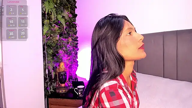 Snapshot of Fernanda_liie_ chatting on February 18, 12:12 pm Fernanda liie online show from February 18, 12:12 pm