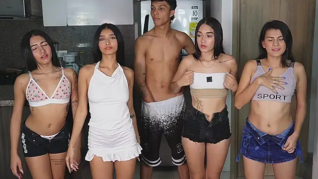 Petiteess online show from March 19, 2:27 am