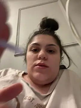 Layla- online show from January 30, 5:39 pm