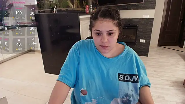 Layla- online show from September 11, 9:53 am