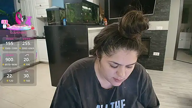 Layla- online show from November 7, 5:13 pm