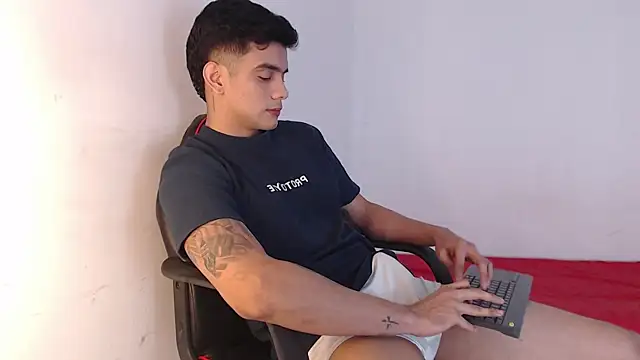 adam levis17 online show from October 29, 4:59 am