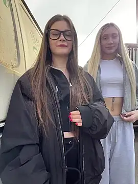 melicious  online show from April 14, 6:41 am