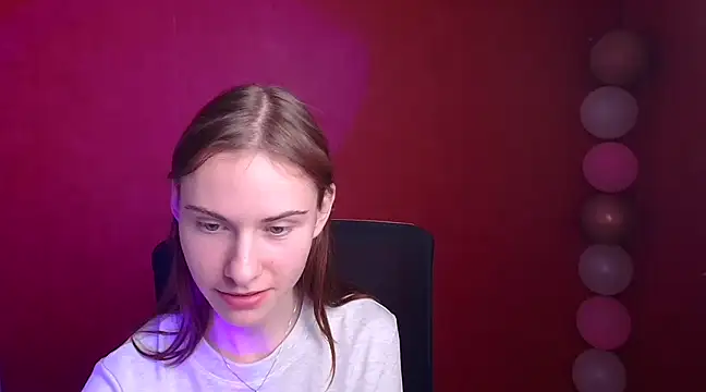 Snapshot of Fiona_Night chatting on March 5, 3:18 pm Fiona Night online show from March 5, 3:18 pm