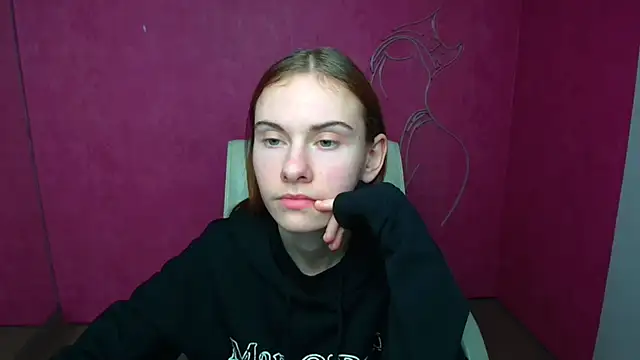 Snapshot of Fiona_Night chatting on March 10, 5:11 am Fiona Night online show from March 10, 5:11 am