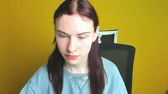 Snapshot of Fiona_Night chatting on March 14, 6:18 pm Fiona Night online show from March 14, 6:18 pm