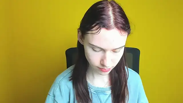 Snapshot of Fiona_Night chatting on March 14, 9:21 pm Fiona Night online show from March 14, 9:21 pm