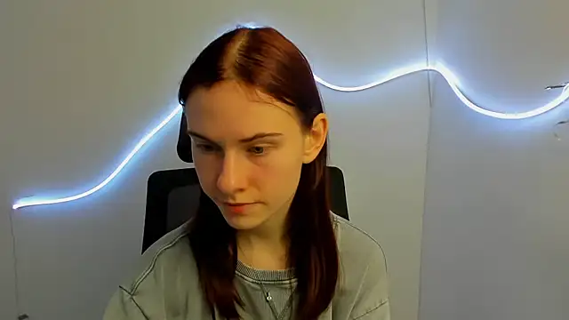 Snapshot of Fiona_Night chatting on March 19, 10:20 pm Fiona Night online show from March 19, 10:20 pm