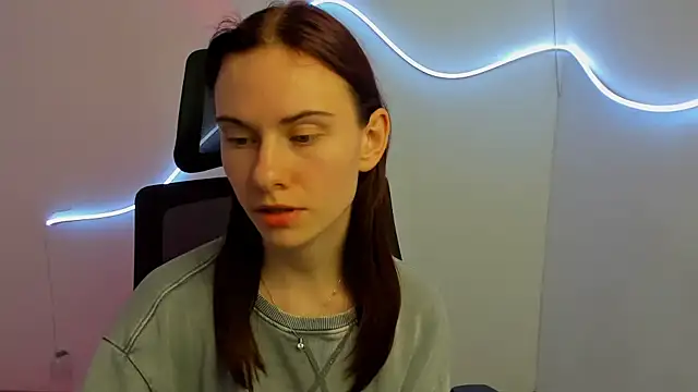 Snapshot of Fiona_Night chatting on March 20, 4:29 am Fiona Night online show from March 20, 4:29 am