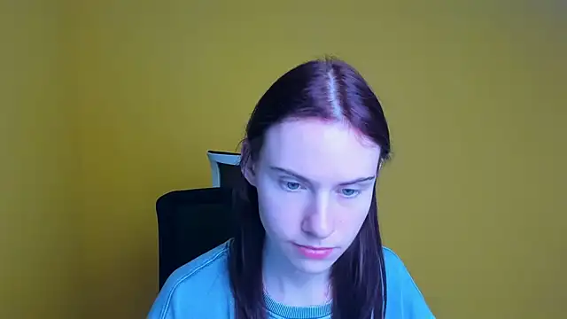 Snapshot of Fiona_Night chatting on March 20, 9:24 pm Fiona Night online show from March 20, 9:24 pm