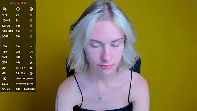 Snapshot of Fiona_Night chatting on September 16, 5:03 pm Fiona Night online show from September 16, 5:03 pm