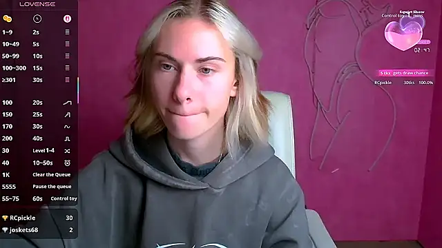 Snapshot of Fiona_Night chatting on September 27, 5:23 am Fiona Night online show from September 27, 5:23 am