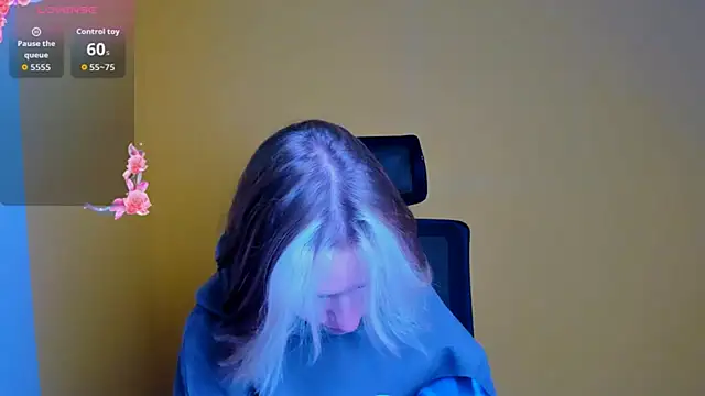 Snapshot of Fiona_Night chatting on October 8, 5:05 am Fiona Night online show from October 8, 5:05 am