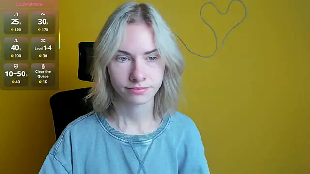 Snapshot of Fiona_Night chatting on October 24, 5:04 am Fiona Night online show from October 24, 5:04 am