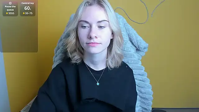 Snapshot of Fiona_Night chatting on November 19, 6:02 am Fiona Night online show from November 19, 6:02 am