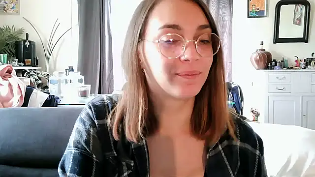 Snapshot of _little_blake chatting on October 8, 8:12 am little blake online show from October 8, 8:12 am