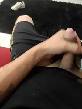 Snapshot of enoc369 chatting on February 28, 8:42 am enoc369 online show from February 28, 8:42 am