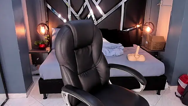 Melissa 23  online show from December 18, 6:47 pm