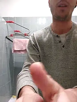 Cazzettostorto99 online show from March 4, 12:05 am