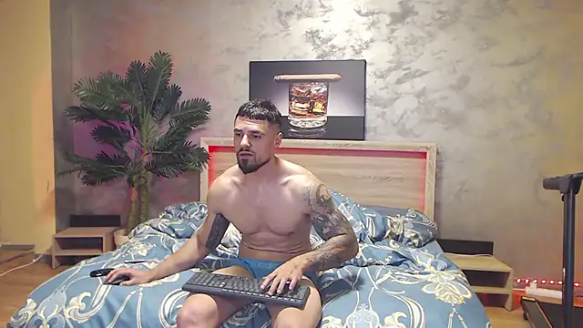 Tiberius hunk online show from May 31, 3:52 pm