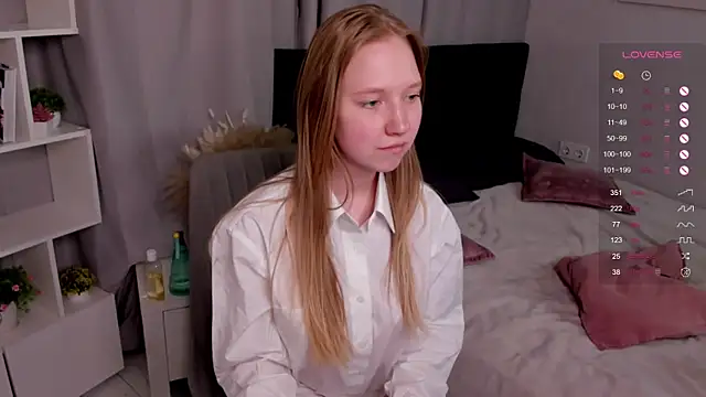 ChelseaBooton online show from March 16, 6:12 pm