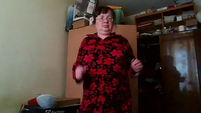 Queen-Elizabeth-25 online show from March 8, 11:16 am