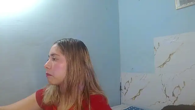 Snapshot of lunaxxx_69 chatting on March 11, 2:21 am lunaxxx 69 online show from March 11, 2:21 am