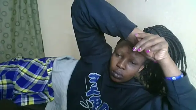 Snapshot of Squirt_Goddesss chatting on December 21, 7:04 am Squirt Goddesss online show from December 21, 7:04 am