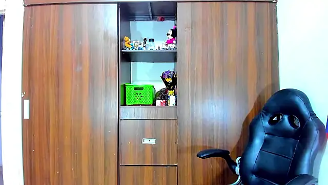 Dreamastercum  online show from January 18, 10:24 pm