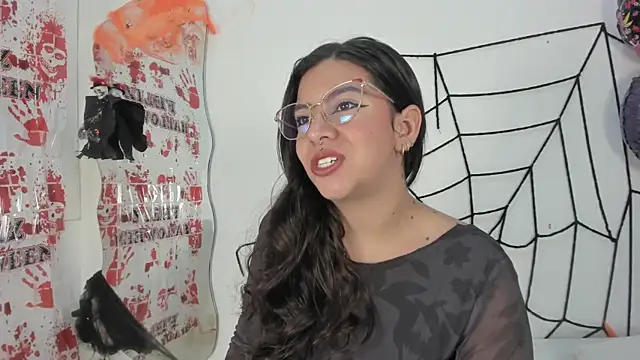 emilyy cooperr online show from October 15, 12:05 pm