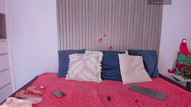 Zoe-S online show from November 13, 10:08 pm