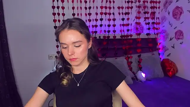 EmelyMason online show from March 4, 10:54 am