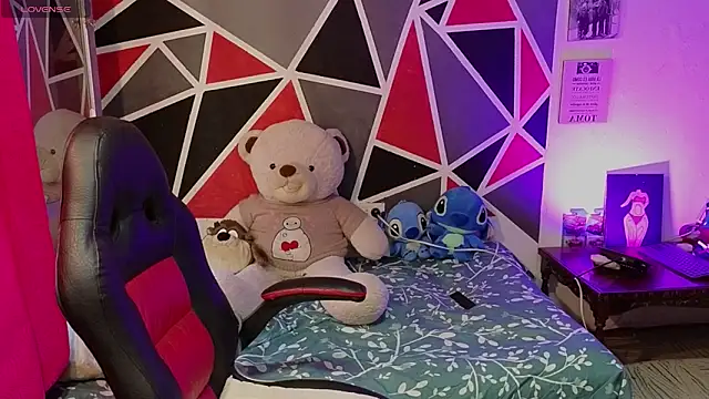 demimoore222 online show from January 9, 3:59 pm