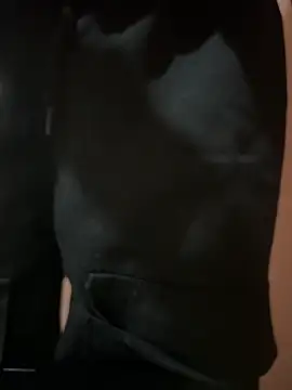 Lightskinbouy online show from April 17, 11:13 am