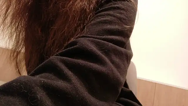 BeeBlossom online show from November 29, 3:48 pm