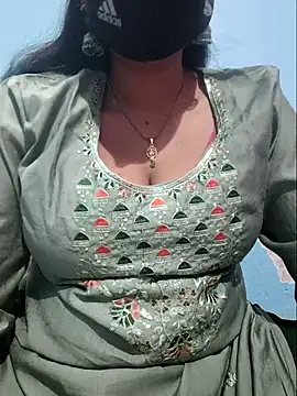 Sexyradha  online show from April 7, 5:24 pm