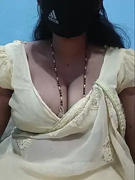 Snapshot of Sexyradha_ chatting on June 29, 5:13 pm Sexyradha online show from June 29, 5:13 pm