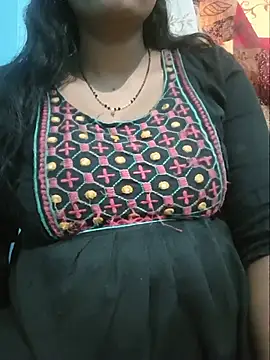 Snapshot of Sexyradha_ chatting on July 10, 6:28 am Sexyradha online show from July 10, 6:28 am