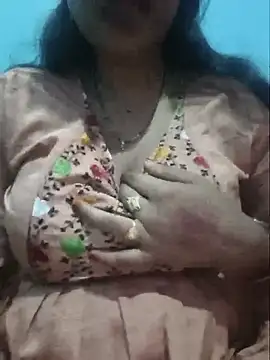 Snapshot of Sexyradha_ chatting on July 17, 8:57 pm Sexyradha online show from July 17, 8:57 pm