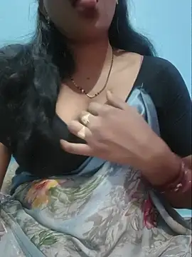 Snapshot of Sexyradha_ chatting on July 22, 3:26 pm Sexyradha online show from July 22, 3:26 pm