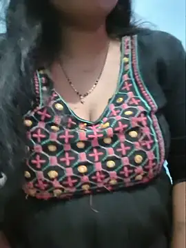 Snapshot of Sexyradha_ chatting on July 31, 4:28 pm Sexyradha online show from July 31, 4:28 pm
