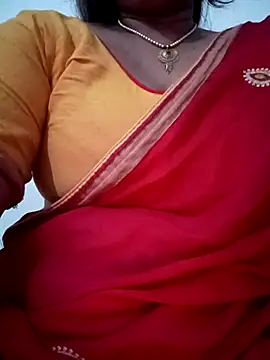 Snapshot of Neha-Bhabhi-Rasily chatting on November 4, 5:50 am Neha-Bhabhi-Rasily online show from November 4, 5:50 am