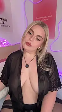 Snapshot of April_Vancee chatting on May 8, 4:12 pm April Vancee online show from May 8, 4:12 pm