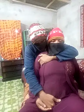 Pakhi Couple 69 online show from December 22, 5:10 pm